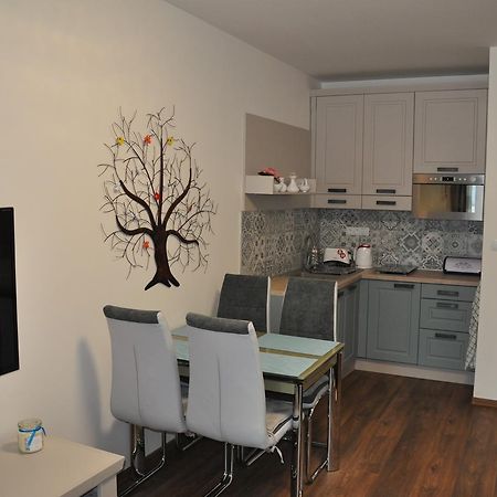 Apartman 14 Lucky Demaenovska Dolina Ngoại thất bức ảnh