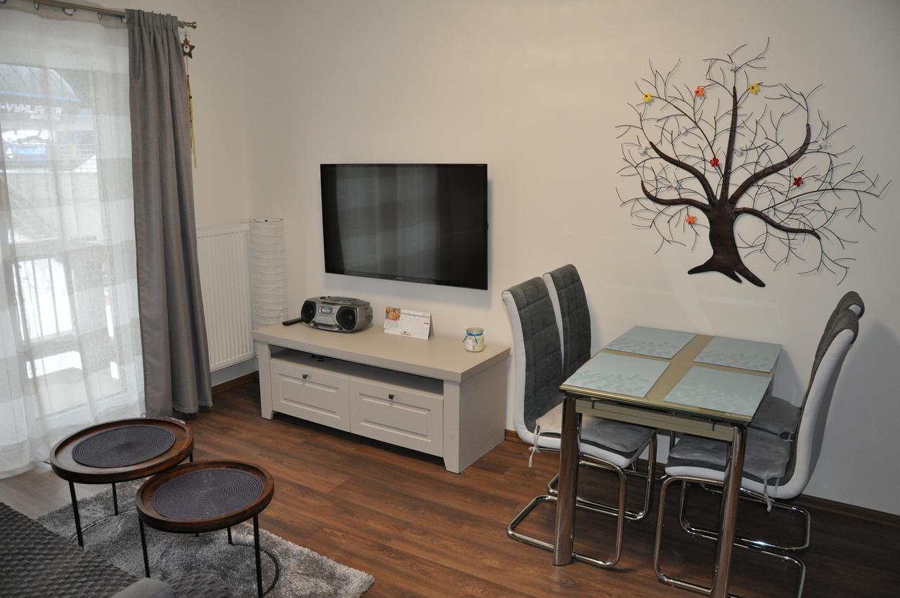 Apartman 14 Lucky Demaenovska Dolina Ngoại thất bức ảnh